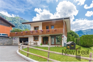 maison individuelle à la vente -   74310  LES HOUCHES, surface 250 m2 vente maison individuelle - UBI398808492